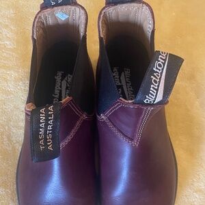 Women’s Blundstone boots